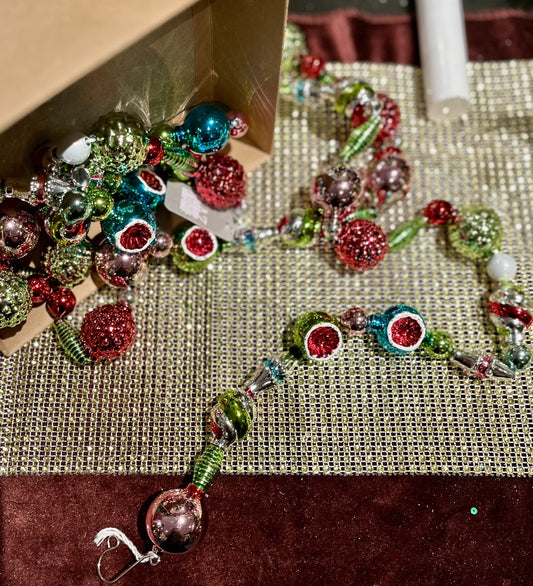 VINTAGE ORNAMENTS 7 FT GARLAND G4320031