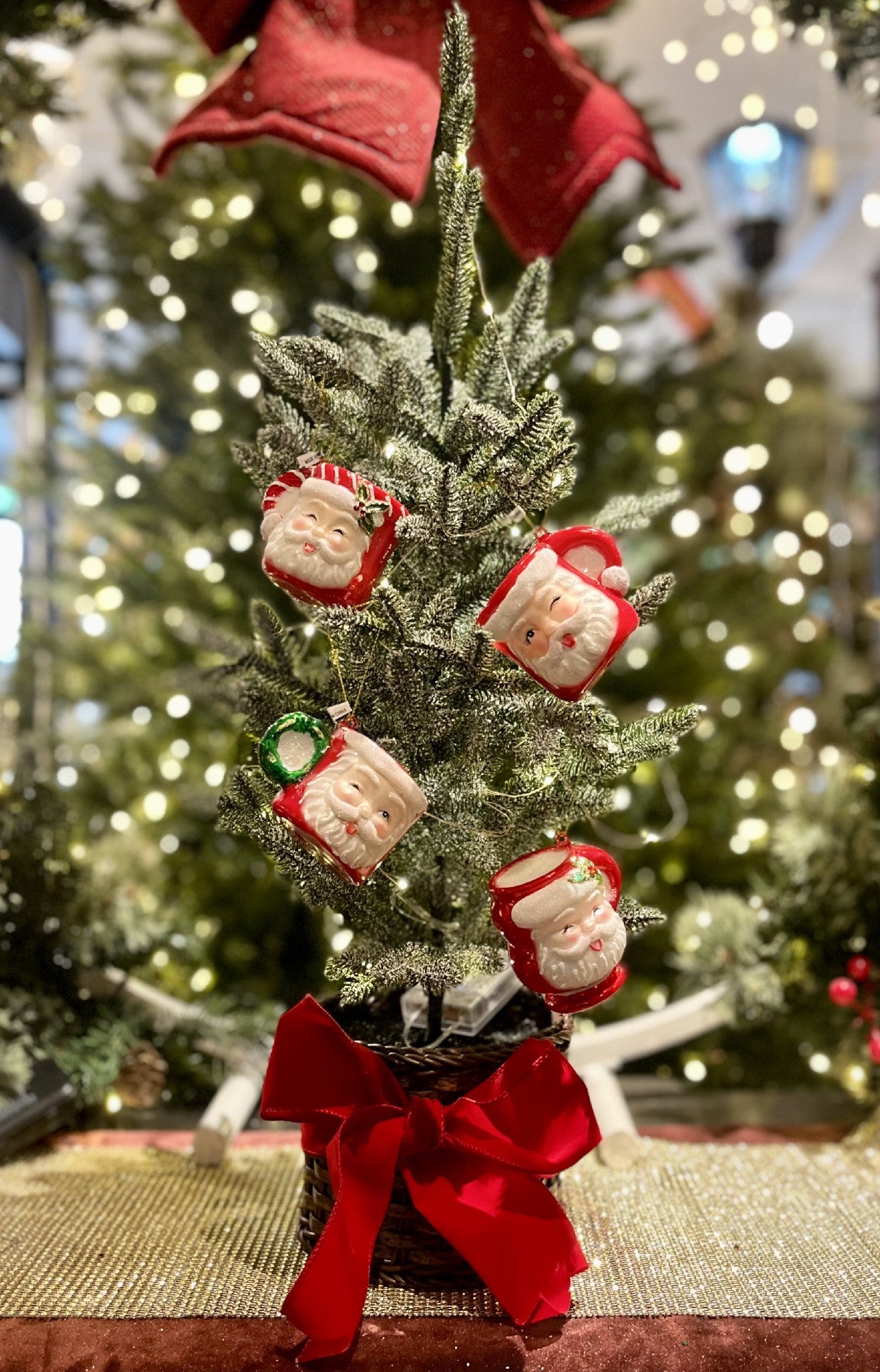 RETRO SANTA MUG SET OF 4 GLASS ORNAMENTS 4352887