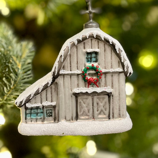 SNOWY BARN 5 INCH GLASS HANGING ORNAMENT 4352884