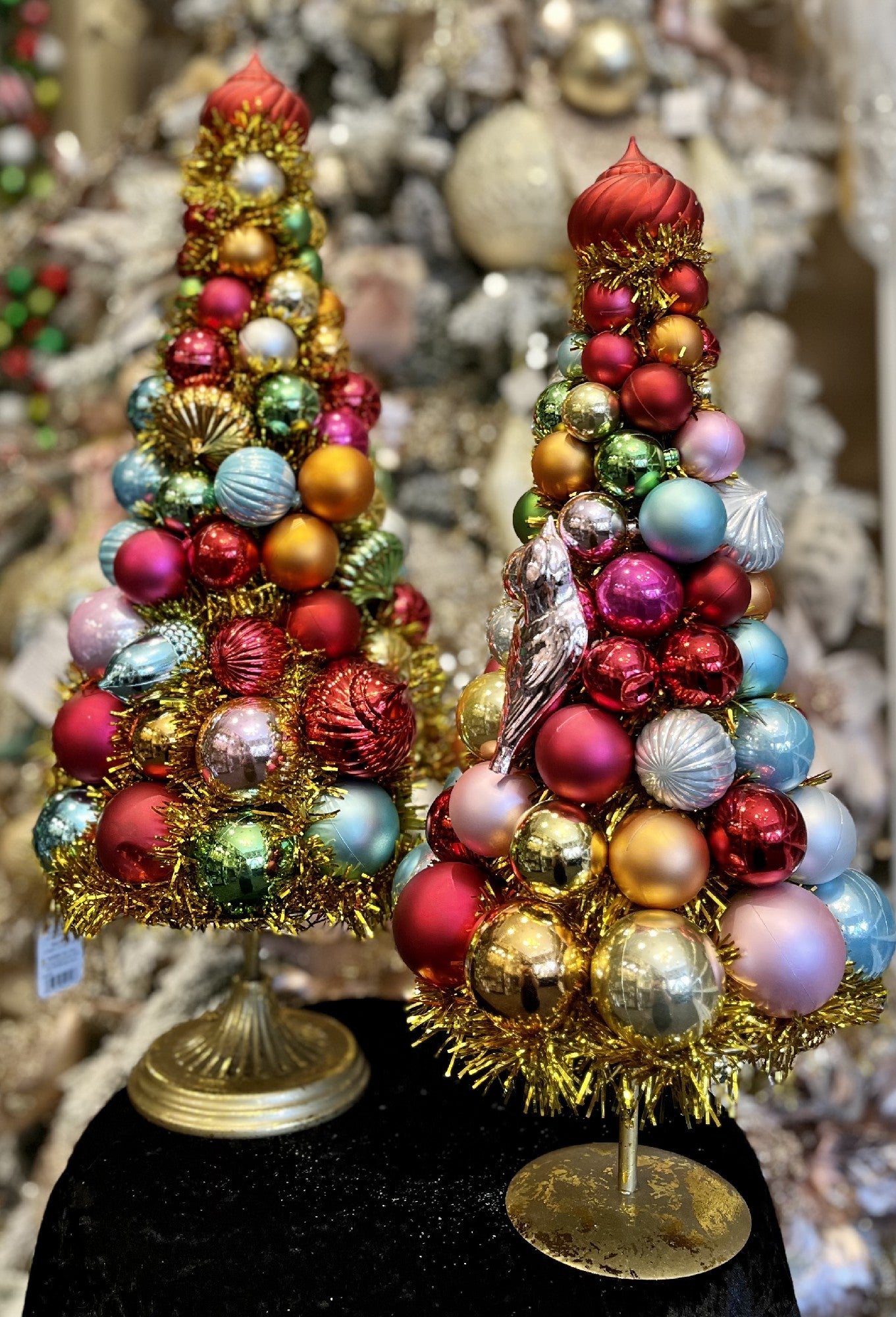 ORNATE 21 INCH TREE ON PEDESTAL 4320081
