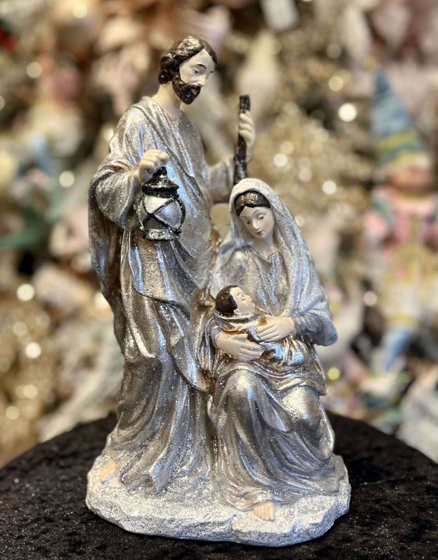 SILVER NATIVITY FAMILY PIECE 4312106