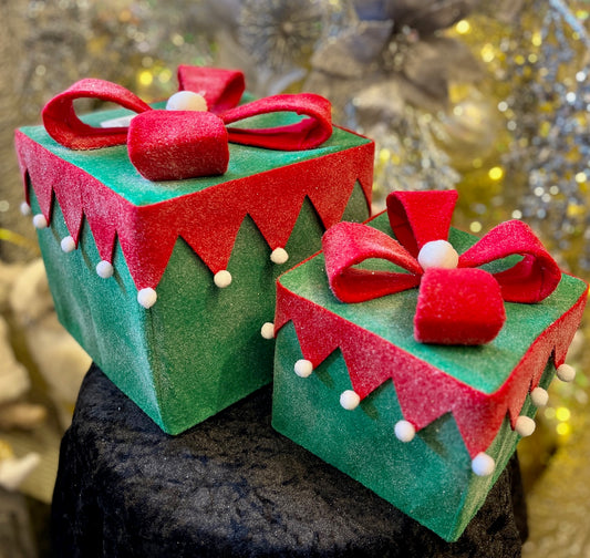 PAIR OF FELT FAUX PACKAGES 4516719 