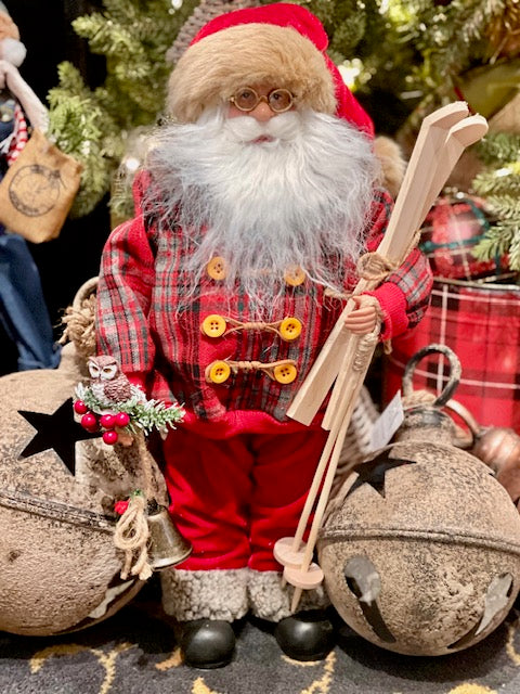 SANTA WITH SKIS AND OWL 4519212