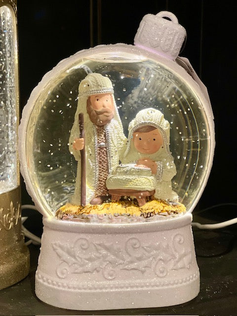 GLITTER LANTERN - WHITE HOLY FAMILY 4500777
