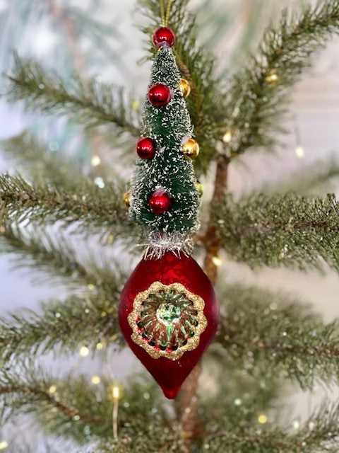 VINTAGE RED TEARDROP REFLECTOR WITH BRISTLE TREE HANGING ORNAMENT 4224610