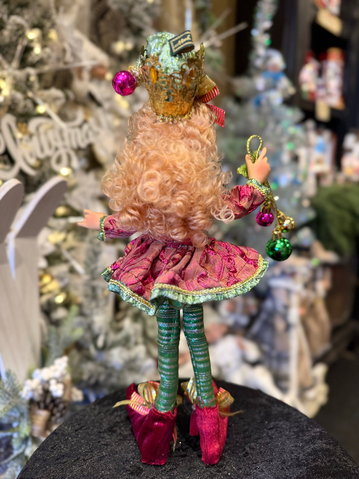 MARK ROBERTS - Small North Pole Joyful Elf 51-64148