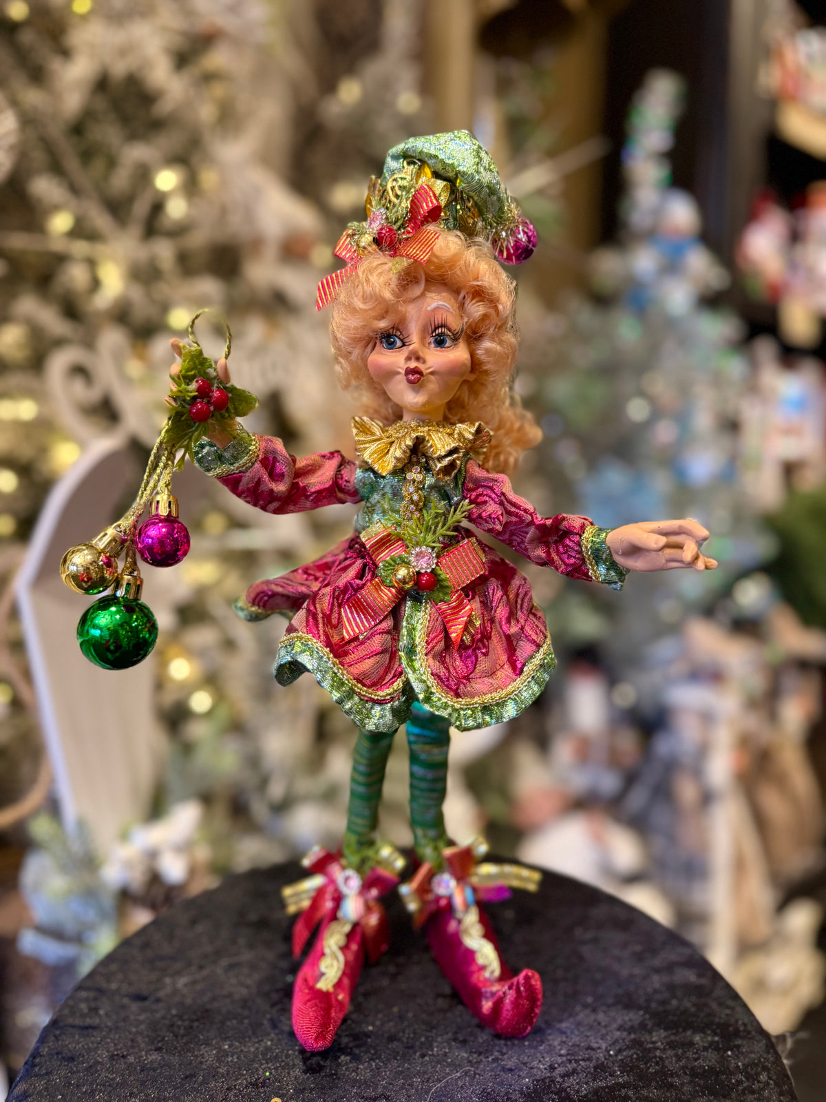 MARK ROBERTS - Small North Pole Joyful Elf 51-64148