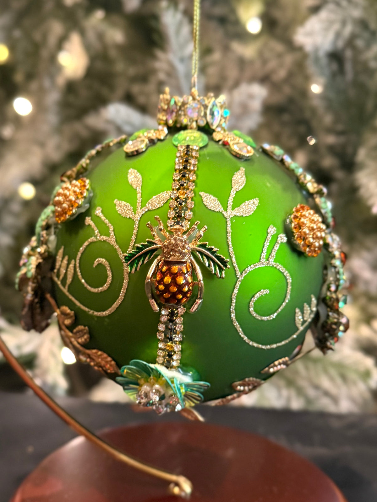 MARK ROBERTS - Green Kings Jewel Ball Ornament 36-61492