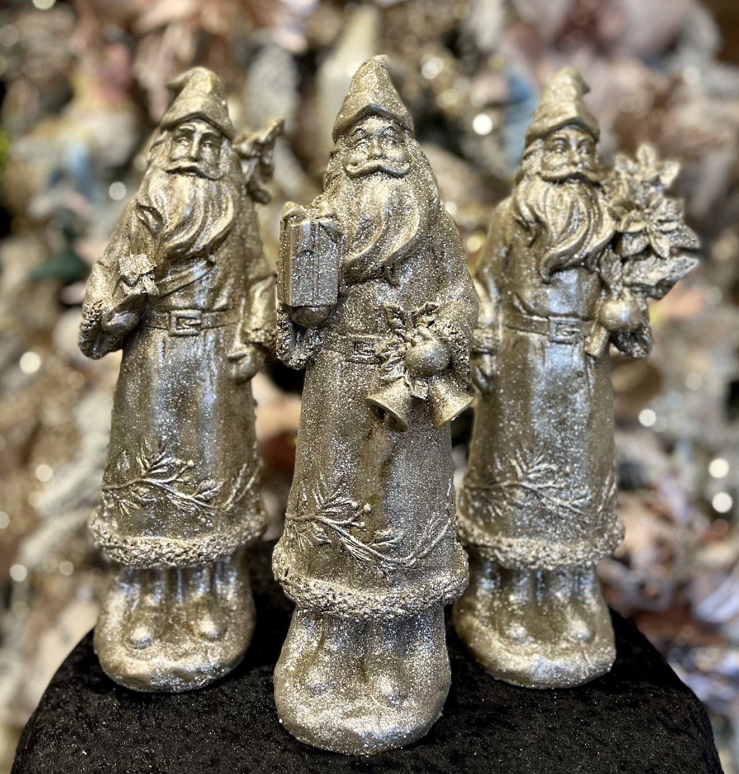 PEWTER LOOK SANTA WITH TREE 12 INCH 4311315