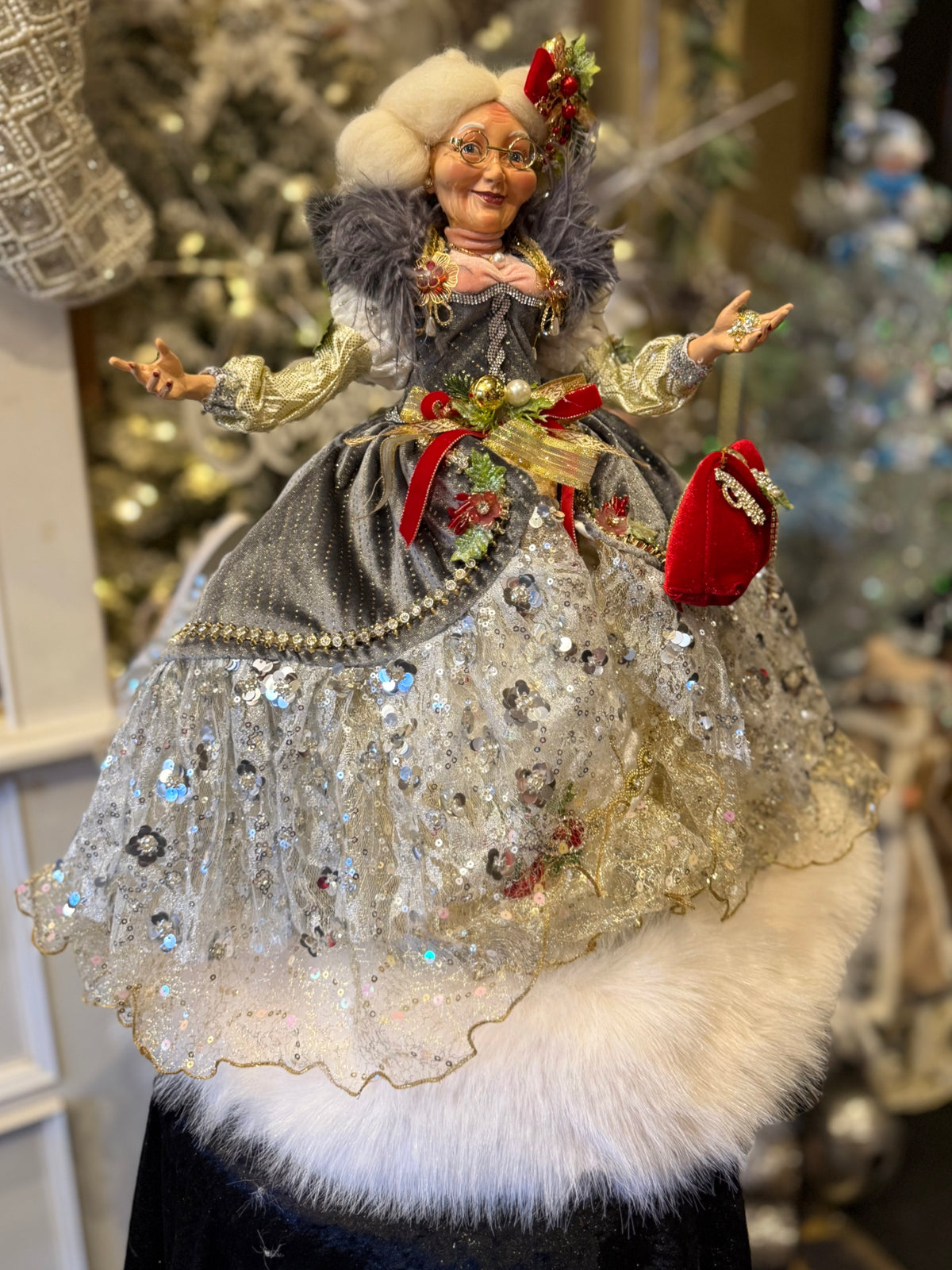 MARK ROBERTS - Merry Christmas Mrs Claus 51-64224