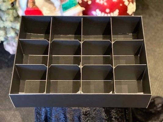 BLACK CARDBOARD ORNAMENT BOX