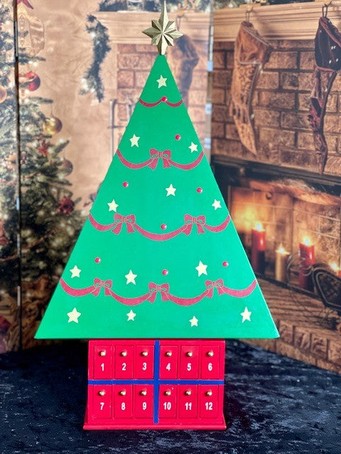 TREE ON PRESENT STAND ADVENT BOX