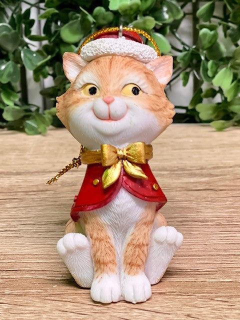 GINGER CAT WITH GOLD BOW ORNAMENT XAL01