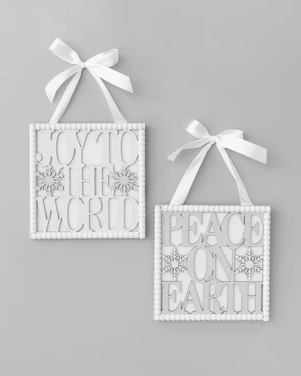 WHITE PEACE ON EARTH HANGING SIGN X2552