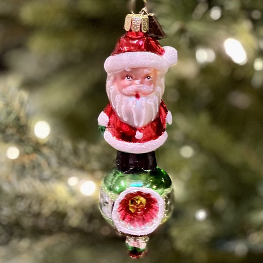 ERIC CORTINA SANTA ON RETRO BALL RED CENTRE GLASS HANGING ORNAMENT 4253142