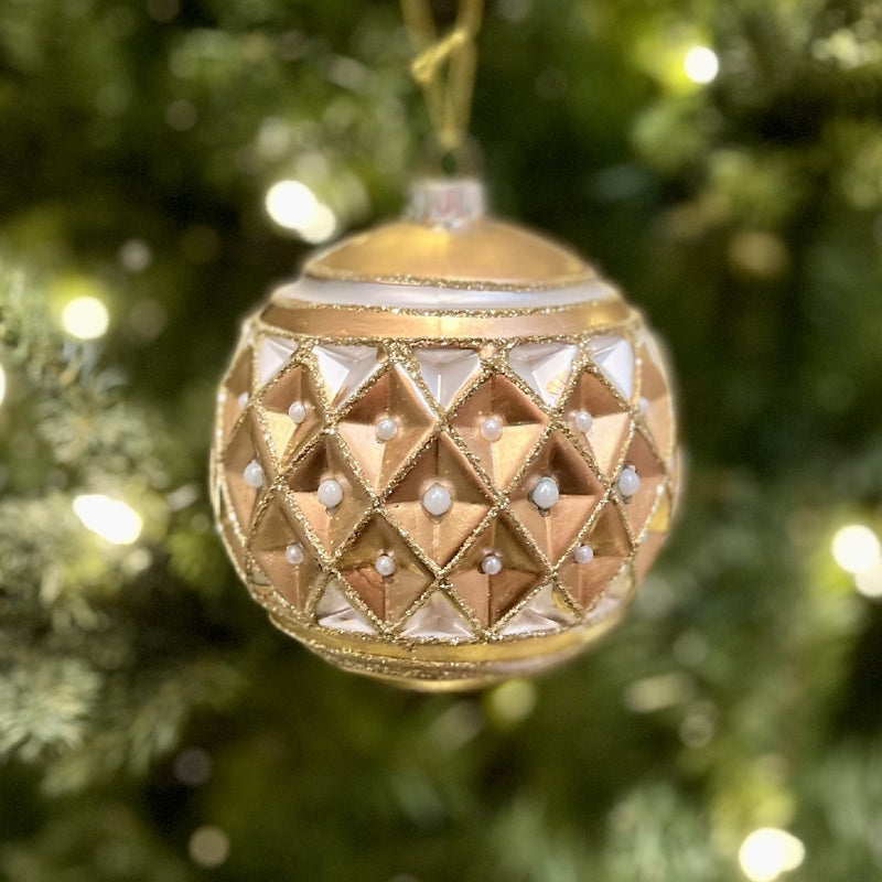 GOLD WITH PEARLS ROUND ORNAMENT 4122807