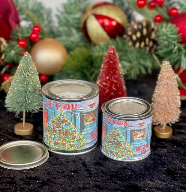 VINTAGE CHRISTMAS TREE SMALL PAINT CAN CANDLE 1/4 PINT