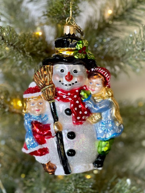 HURAS FAMILY GLASS ORNAMENTS - FROSTY FRIEND MAKES WINTER WARM S343