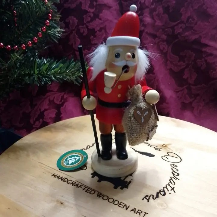 INCENSE SMOKER SANTA WITH PIPE