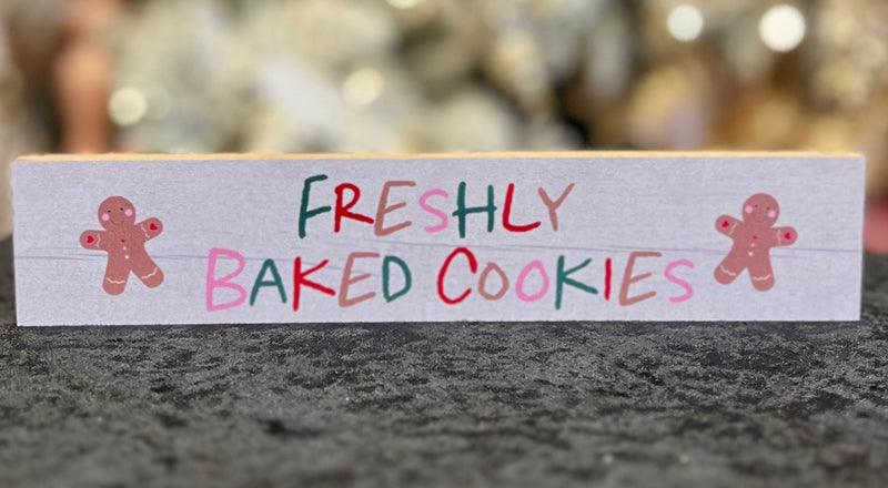 PASTEL CHRISTMAS WOODEN BLOCK SIGN [Cl:FRESHLY BAKED COOKIES]