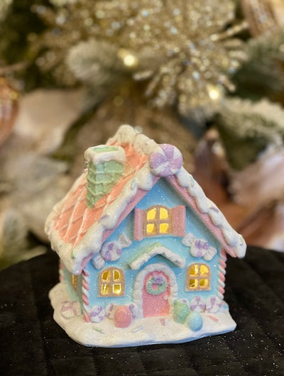 PASTEL SMALL GINGERBREAD HOUSE A XSWT76