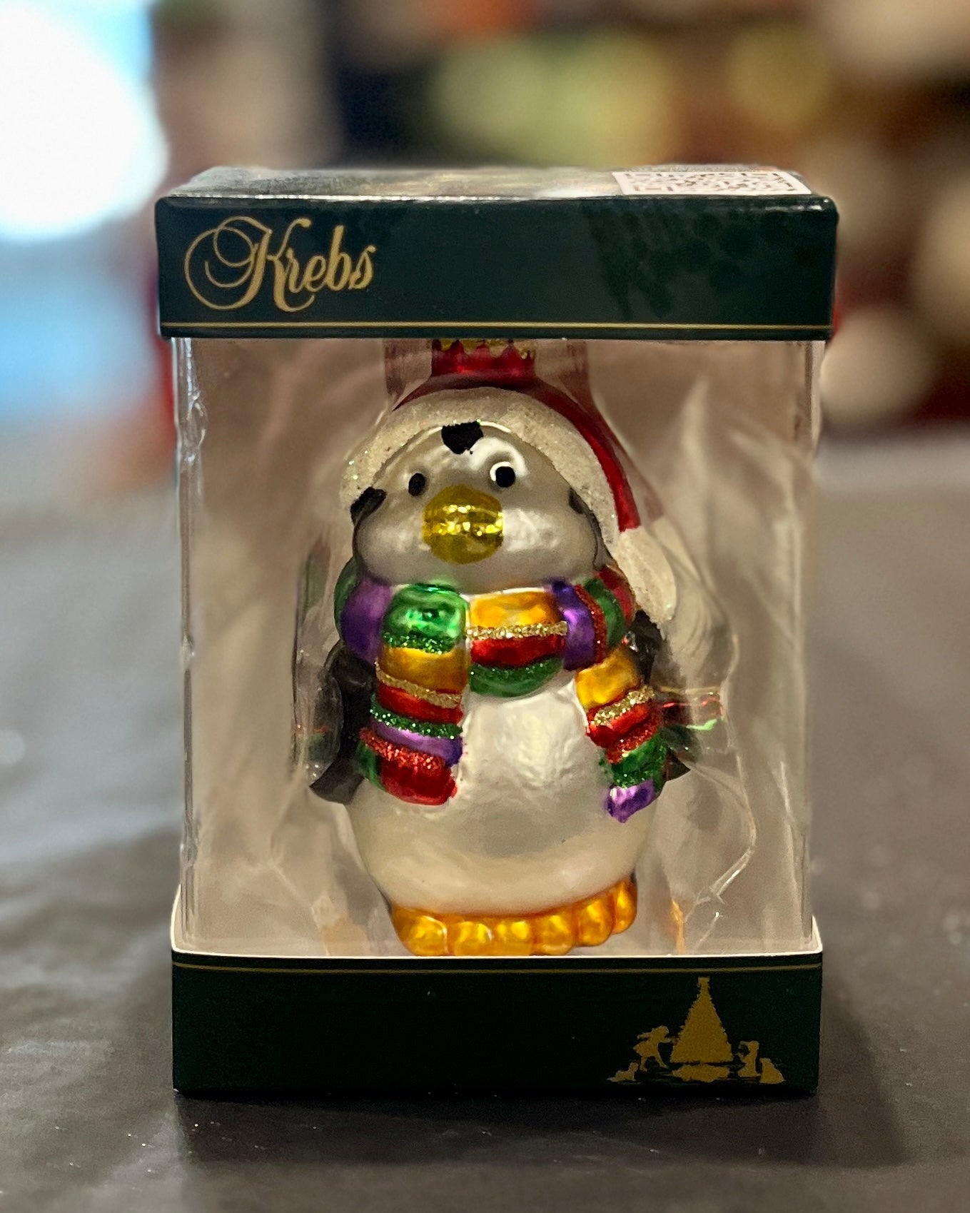 PENGUIN GLASS HANGING ORNAMENT 76500A