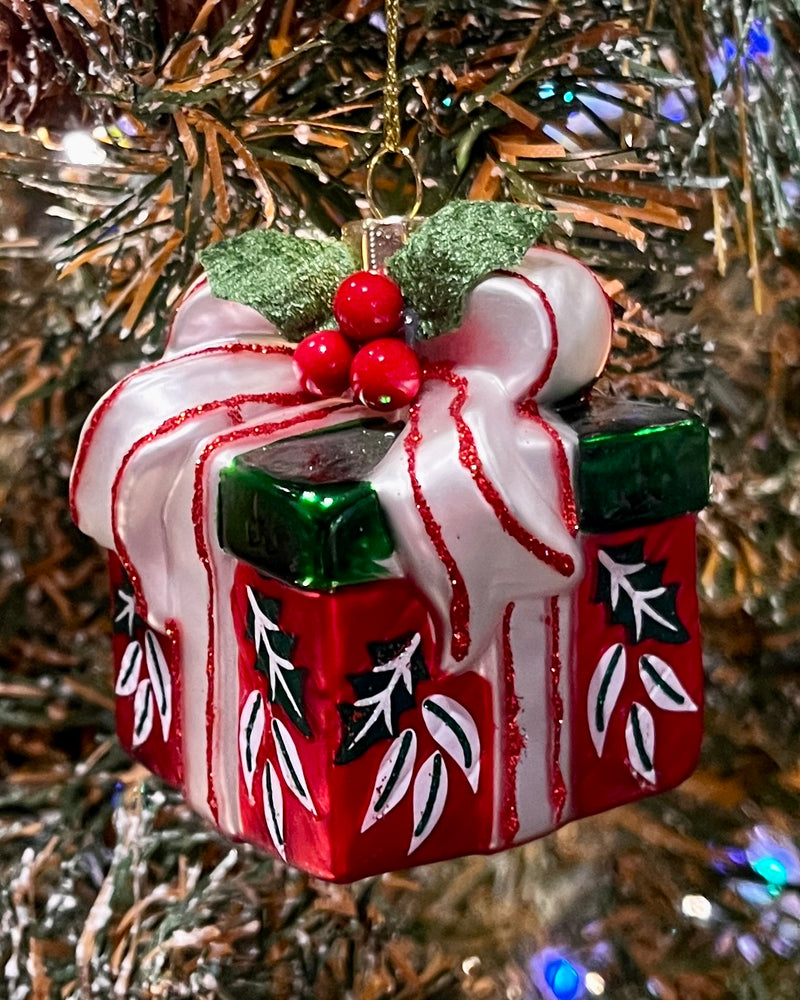 RED & GREEN HOLLY GIFT GLASS HANGING ORNAMENT 4452890