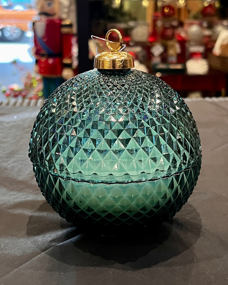 GREEN HOLLY JOLLY BAUBLE CANDLE XX4259