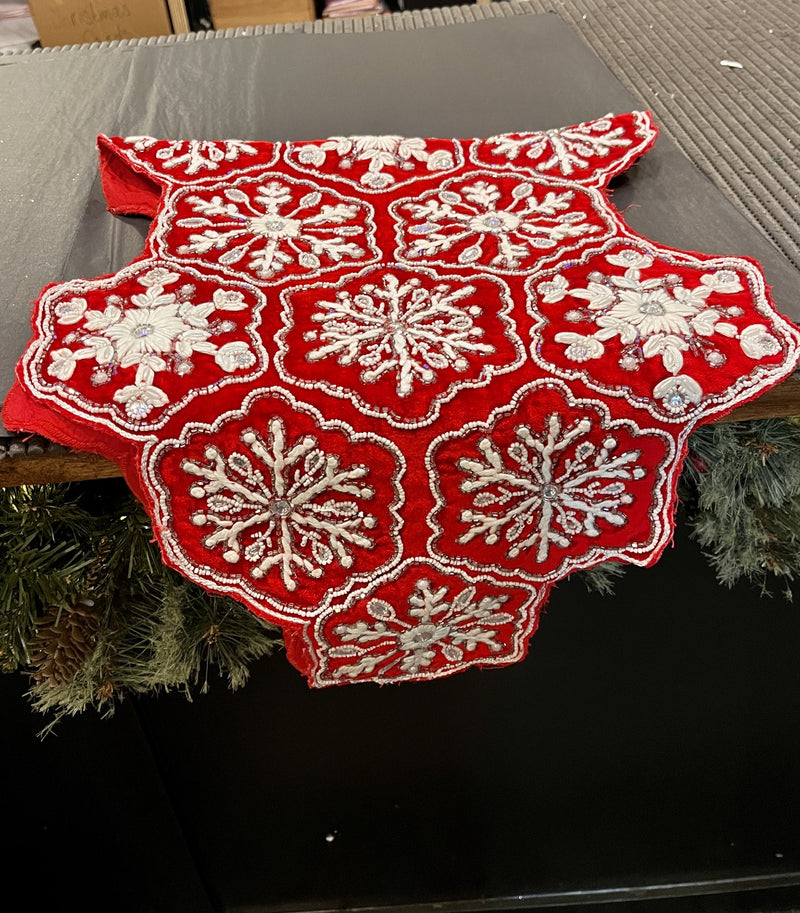 RED VELOUR SNOWFLAKE BEADED RUNNER 