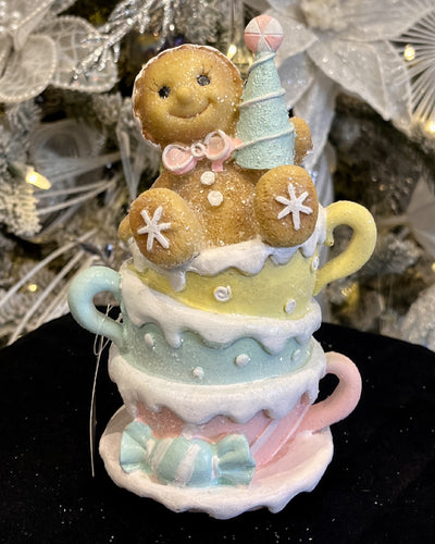 GINGERBREAD THREE TEACUP STACK XSWT35