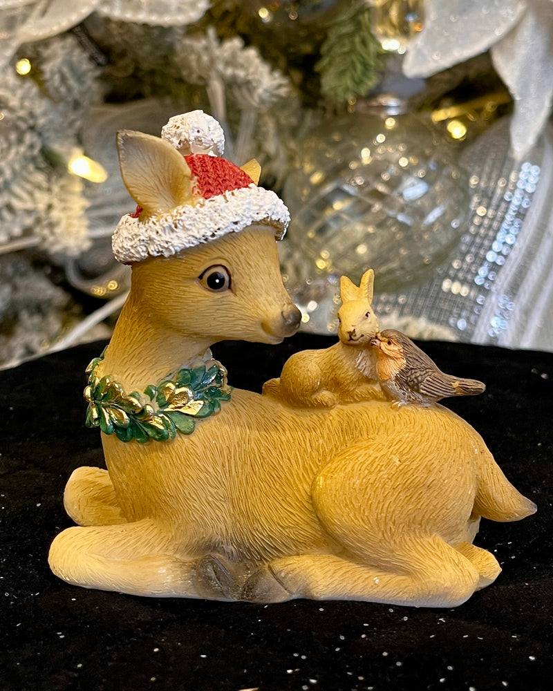 SITTING CHRISTMAS DEER WITH BUNNY & ROBIN XCD182