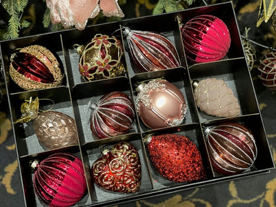 AMANDA'S COLLECTION - SUGAR & SPICE BOXED SET OF 12 GLASS ORNAMENTS