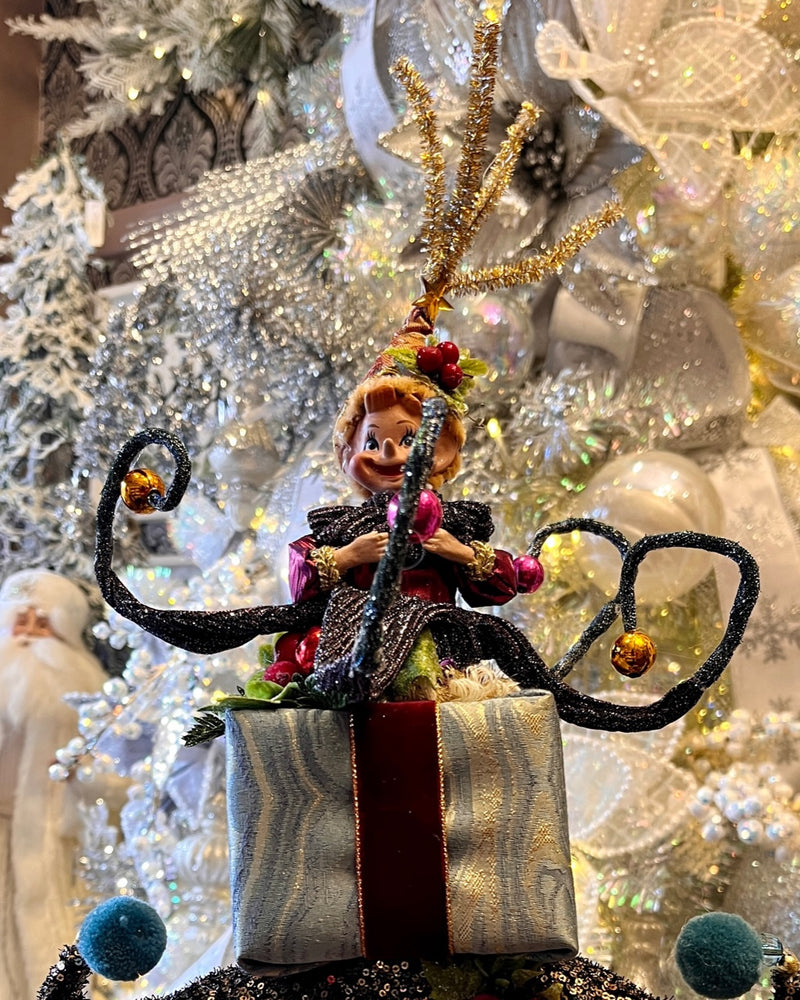 MARK ROBERTS MAISON DU SOEIL - ELF WITH GIFT 51-59026