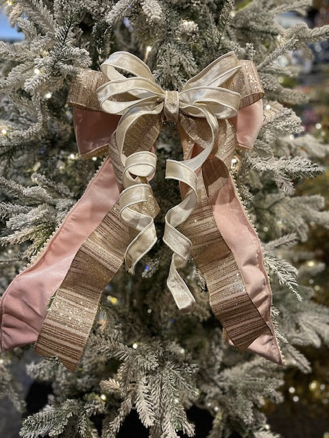 PRETTY IN PINK HAND MADE WIRE EDGED BOW