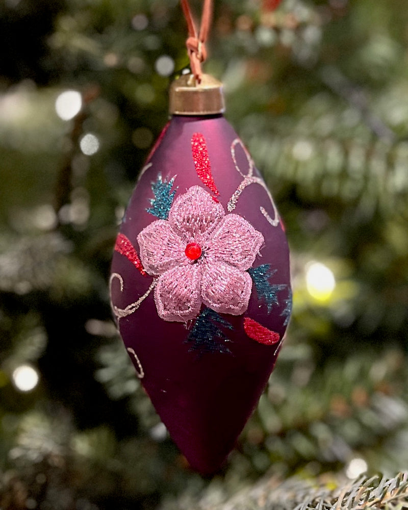 BURGUNDY FLORAL TEARDROP GLASS ORNAMENT XGMLPB3