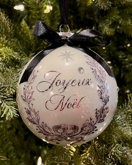 VINTAGE MERRY CHRISTMAS BLACK & WHITE 5 INCH GLASS ORNAMENT 4524622