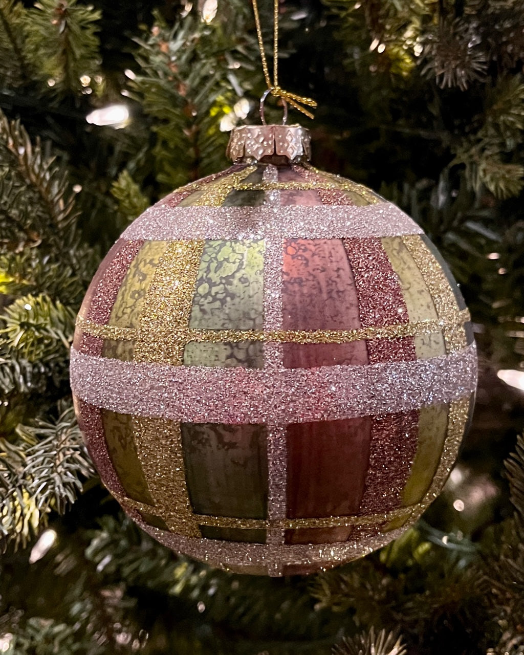 GREEN PLAID ROUND 5 INCH GLASS ORNAMENT 4524966