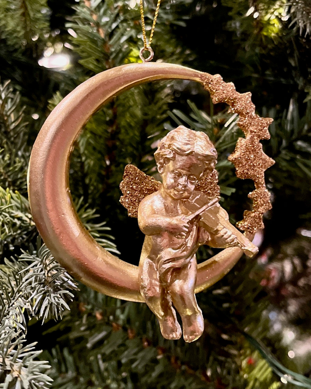 GOLD MOON CHERUB WITH VIOLIN ORNAMENT XNSDCM3
