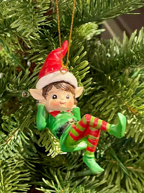 ELF LYING GREEN HANGING ORNAMENT XM833