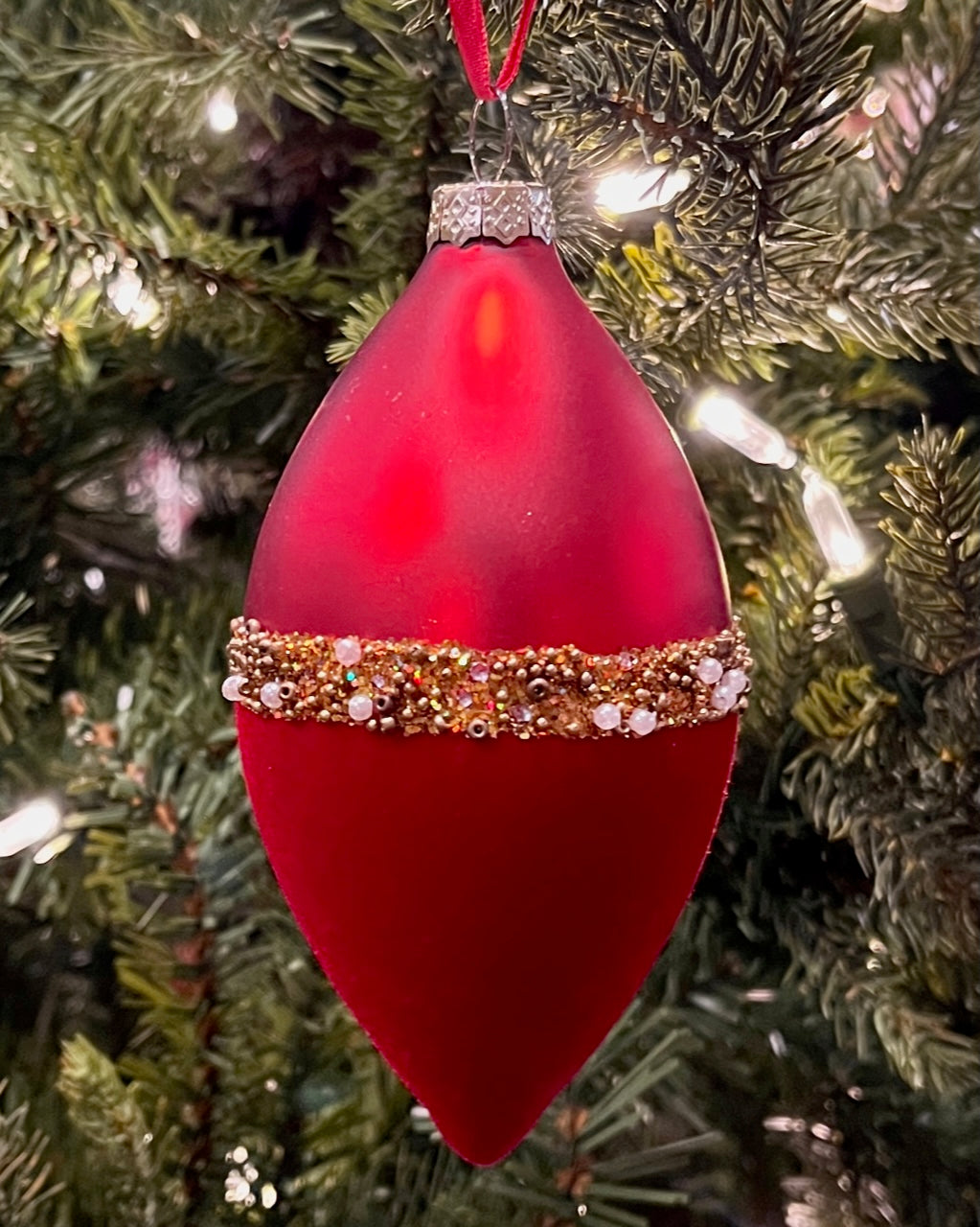 RED VELVET DETAIL GLASS TEARDROP ORNAMENT  X3714RD