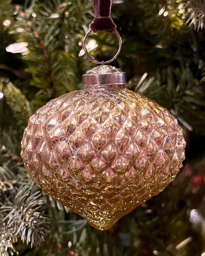 QUILTED SHINY SILVER ONION ORNAMENT CV6104