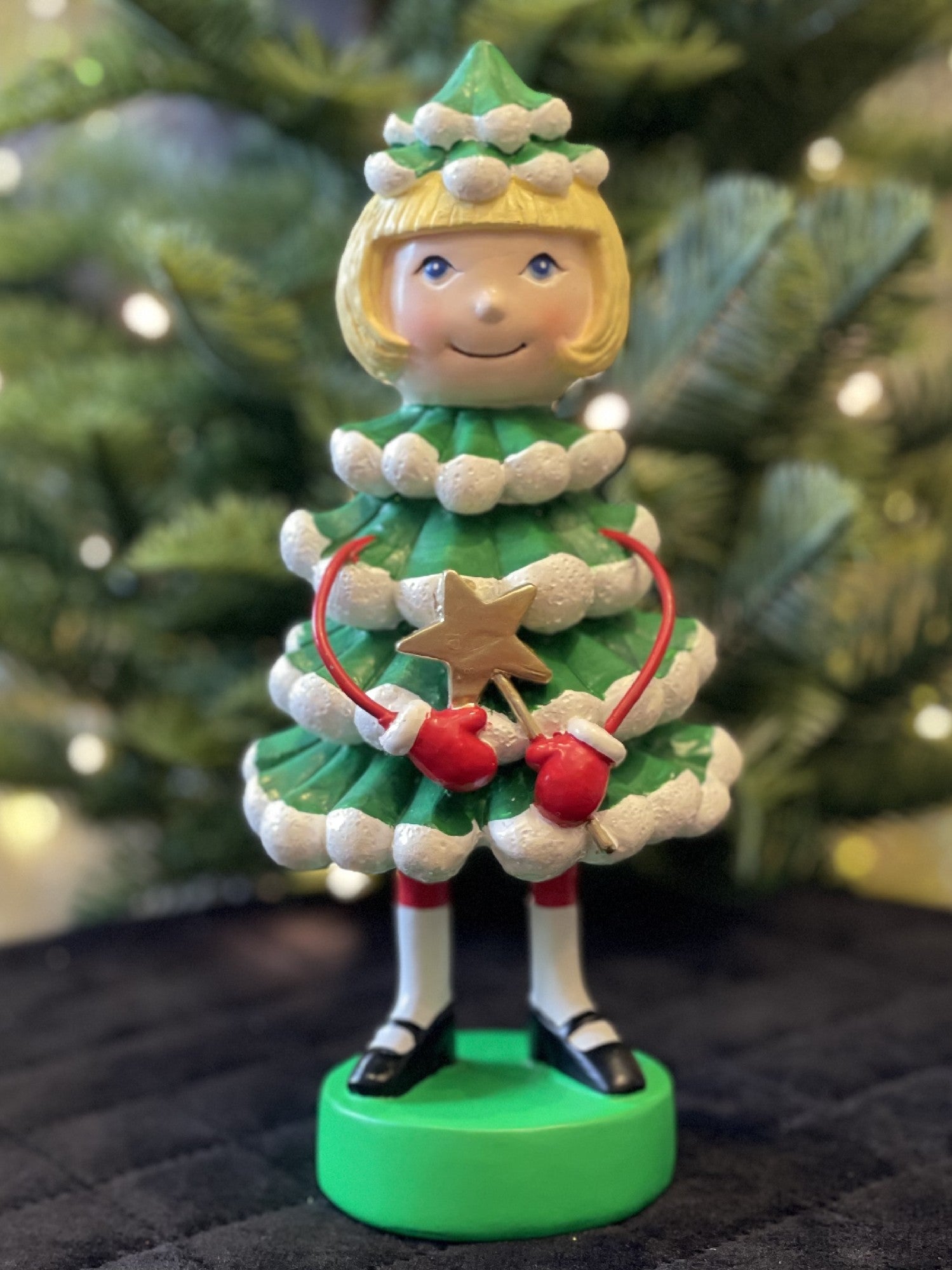 DARCY IN TREE COSTUME 19CM X3802