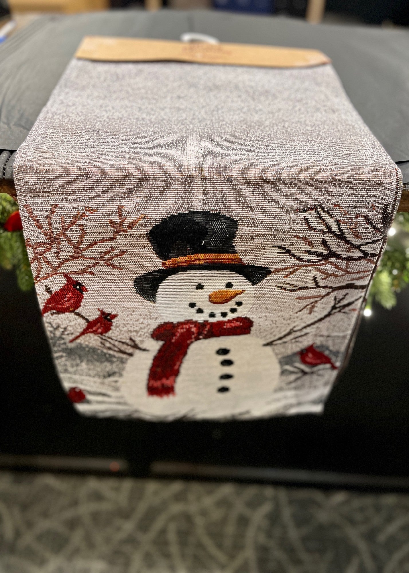 WINTER SNOWMAN TAPESTRY RUNNER 916-RX