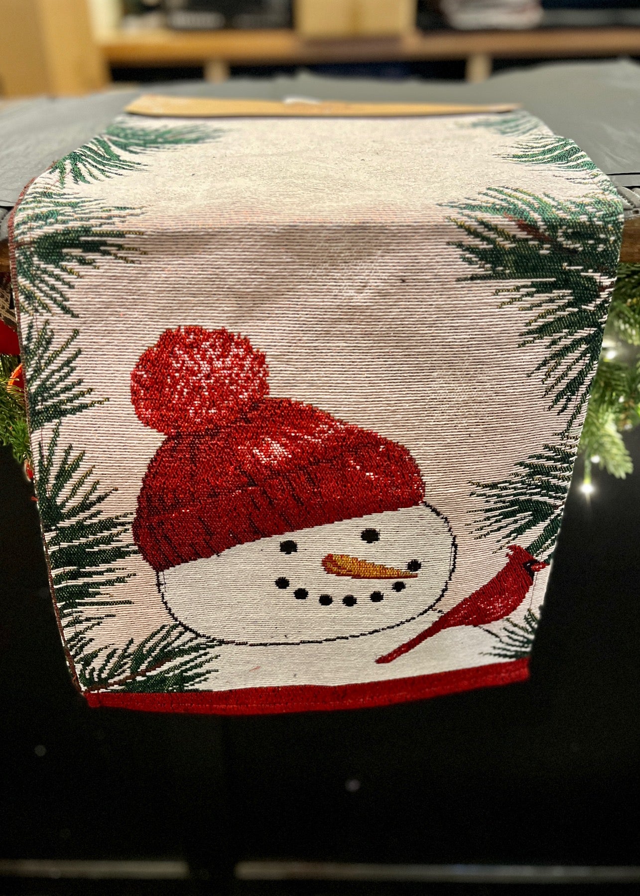 SNOWMAN WITH BEANIE TAPESTRY RUNNER 916-RX