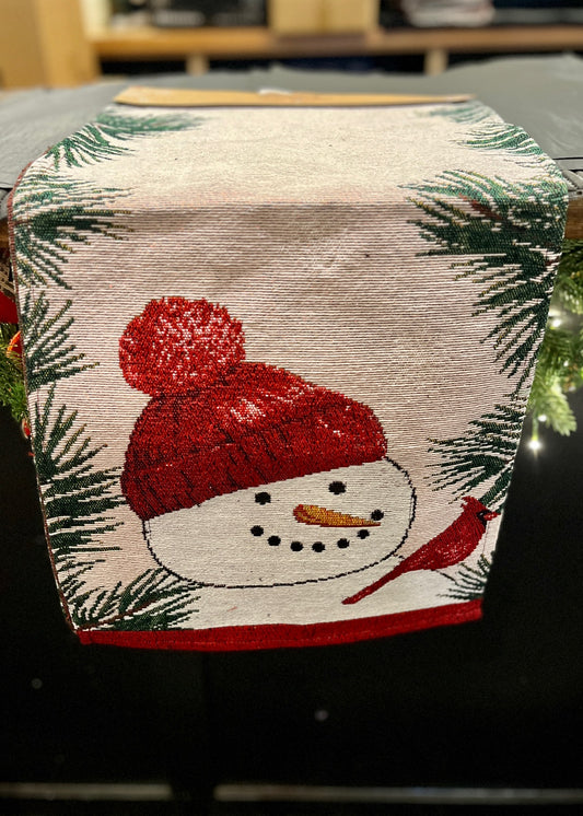 SNOWMAN WITH BEANIE TAPESTRY RUNNER 916-RX
