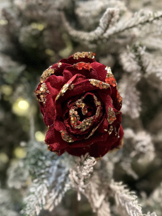 BURGUNDY ROSE STEM X420676