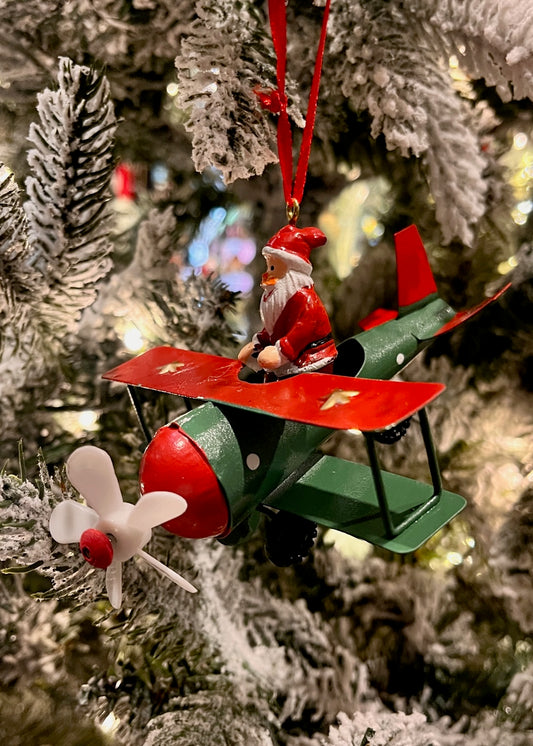 METAL PLANE WITH SANTA ORNAMENT UC525404