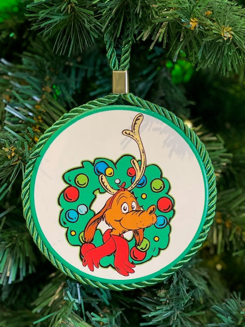 MAX WITH WREATH HANGING ORNAMENT XSIGN67