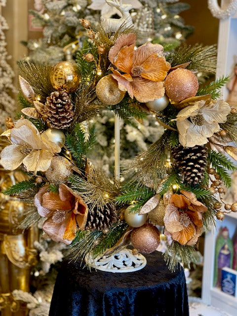 CHAMPAGNE MAGNOLIA SPRUCE LED WREATH XA014A