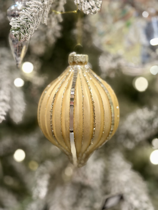 GOLD TEARDROP MIRROR STRIPE ORNAMENT XM0476